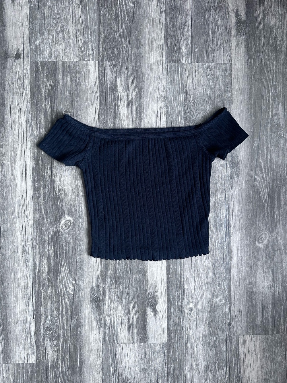 Aeropostale off the shoulder Crop Top Size Small Black Baby Tee